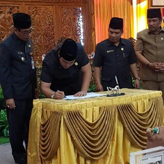 Jumat, APBD Kuansing 2017 Rp 1,4 triliun Disahkan